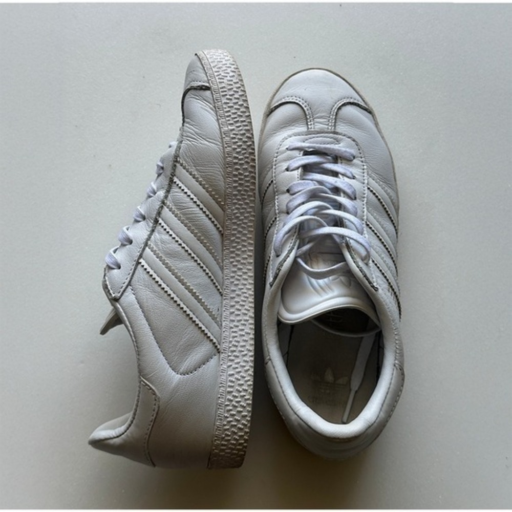 Adidas Gazelle White Leather Sneakers Low Top Shoes IG0666 Mens 4.5 Womens 5.5 - Picture 5 of 6
